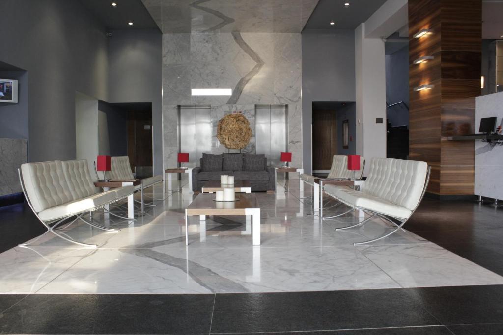 Casa Inn Premium Hotel Queretaro Miranda Eksteriør bilde The lobby of the hotel