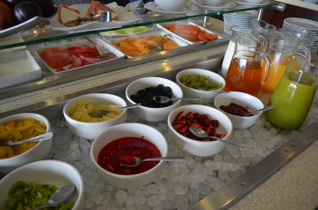 Casa Inn Premium Hotel Queretaro Miranda Eksteriør bilde Fruit salad