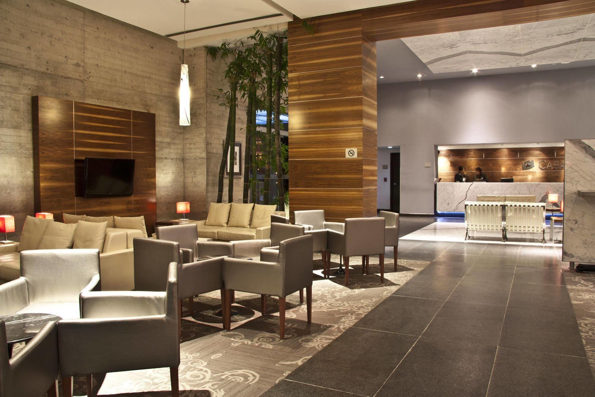 Casa Inn Premium Hotel Queretaro Miranda Eksteriør bilde The lounge at the airport