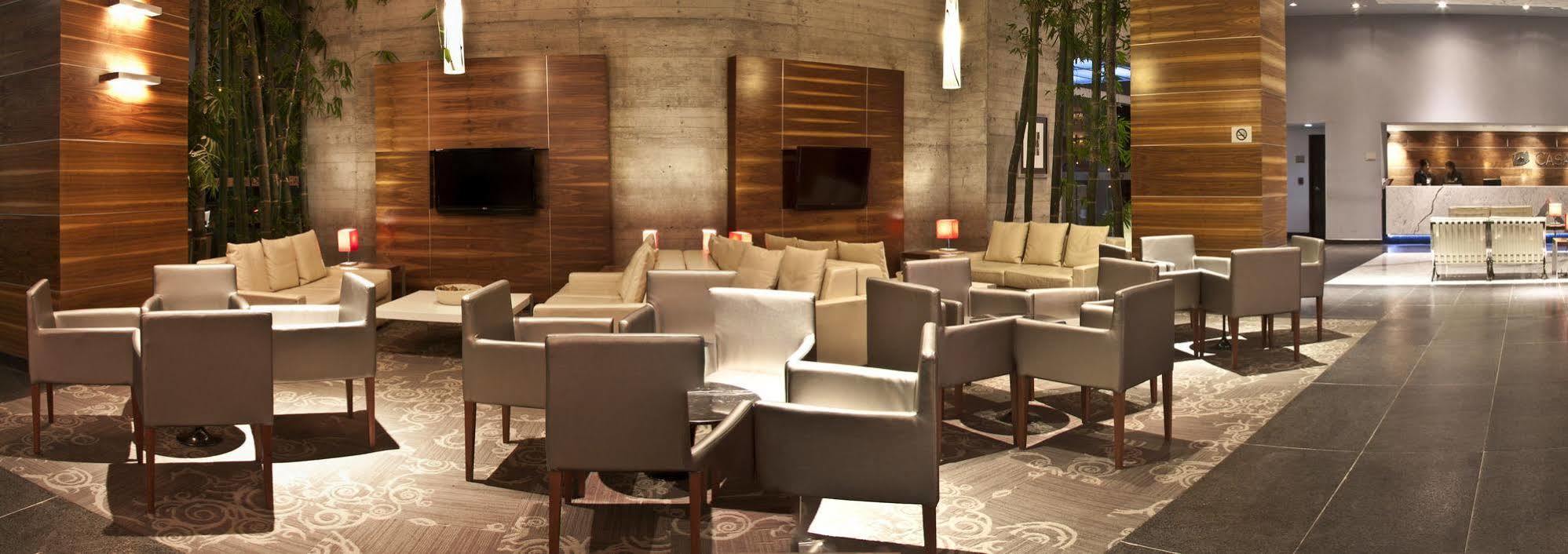 Casa Inn Premium Hotel Queretaro Miranda Eksteriør bilde The lounge at the airport